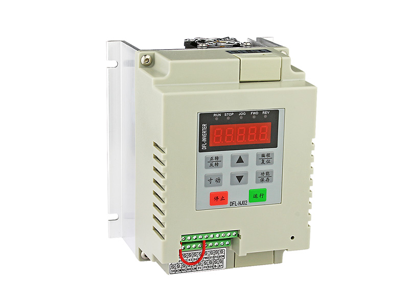 200N單相水泵變頻器，220V供水變頻器，恒壓供水變頻器