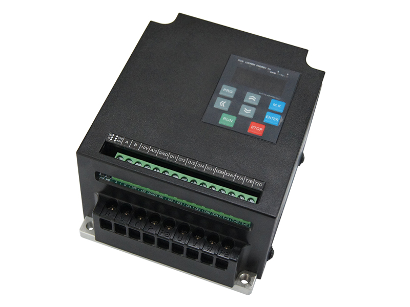 DFL500D通用變頻器，小體變頻器，變頻調(diào)速器，變頻器生產(chǎn)廠家