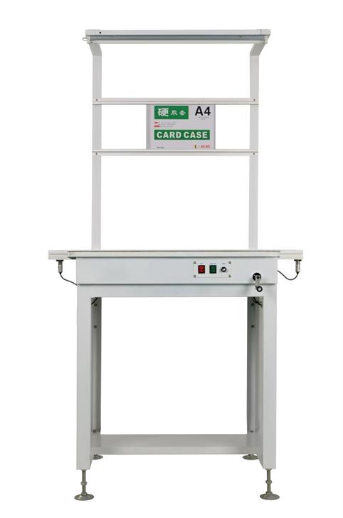 深圳某廠在插件機和貼片機之間使用接駁臺后節(jié)省數(shù)倍人力