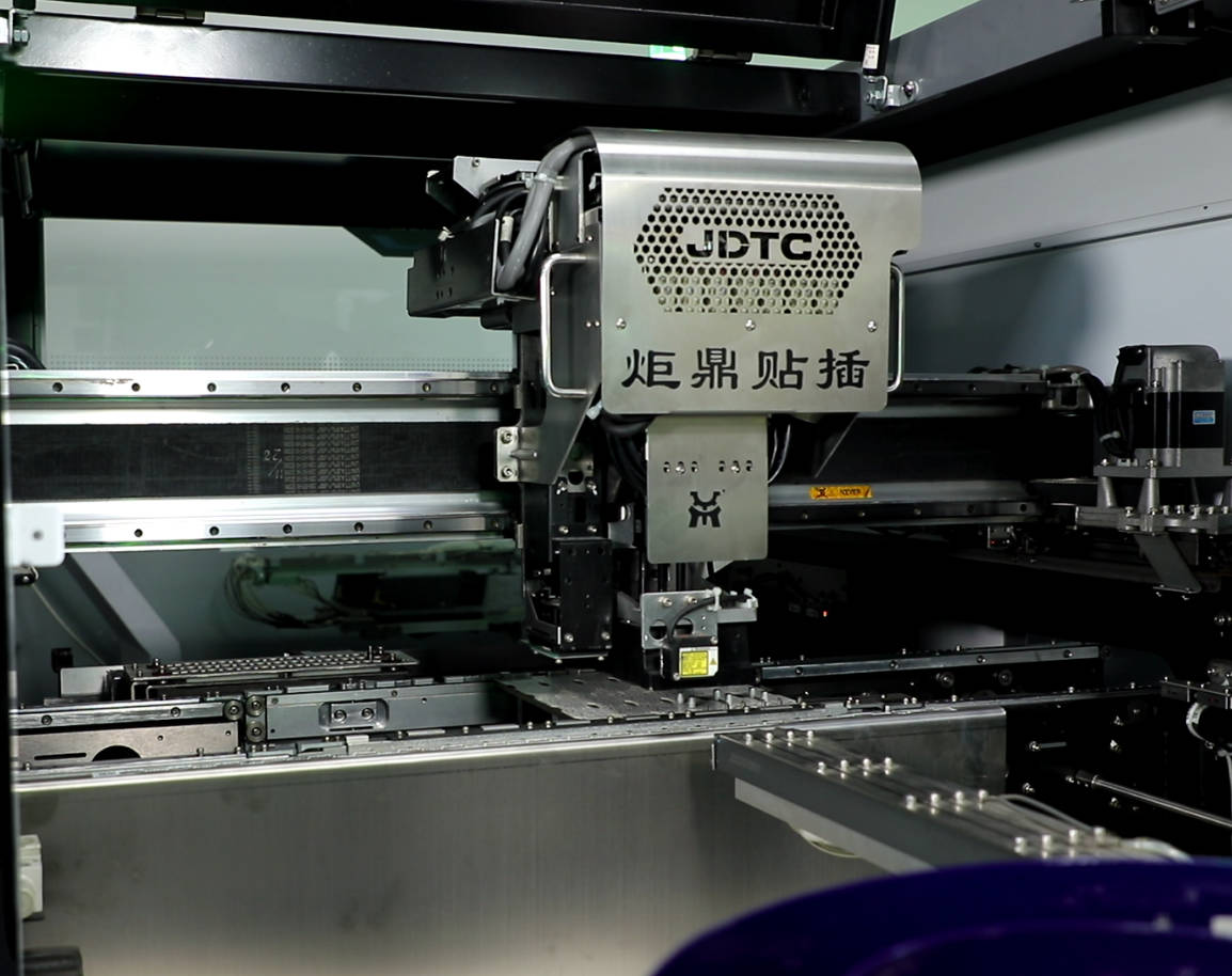 異形元器件插件機電子制造業(yè)的自動化創(chuàng)新設(shè)備