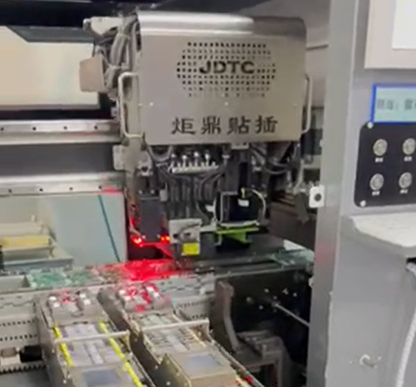 如何甄選優(yōu)質插件機供應商？這5大關鍵點助您避坑，實現(xiàn)高效生產?