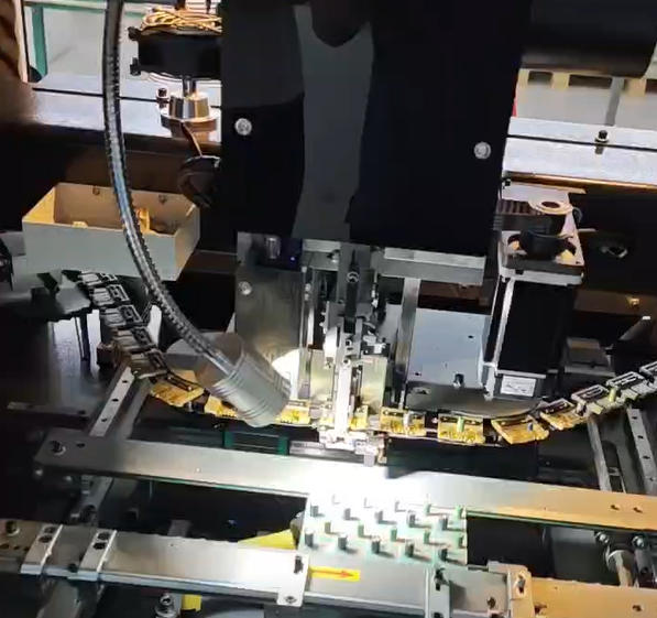 PCBA自動插件機：打通全流程自動化驅動PCBA制造邁向工業(yè)4.0?